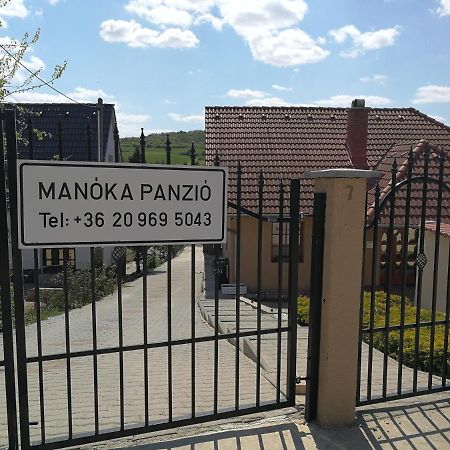 Manoka Guest House Mogyoród Extérieur photo