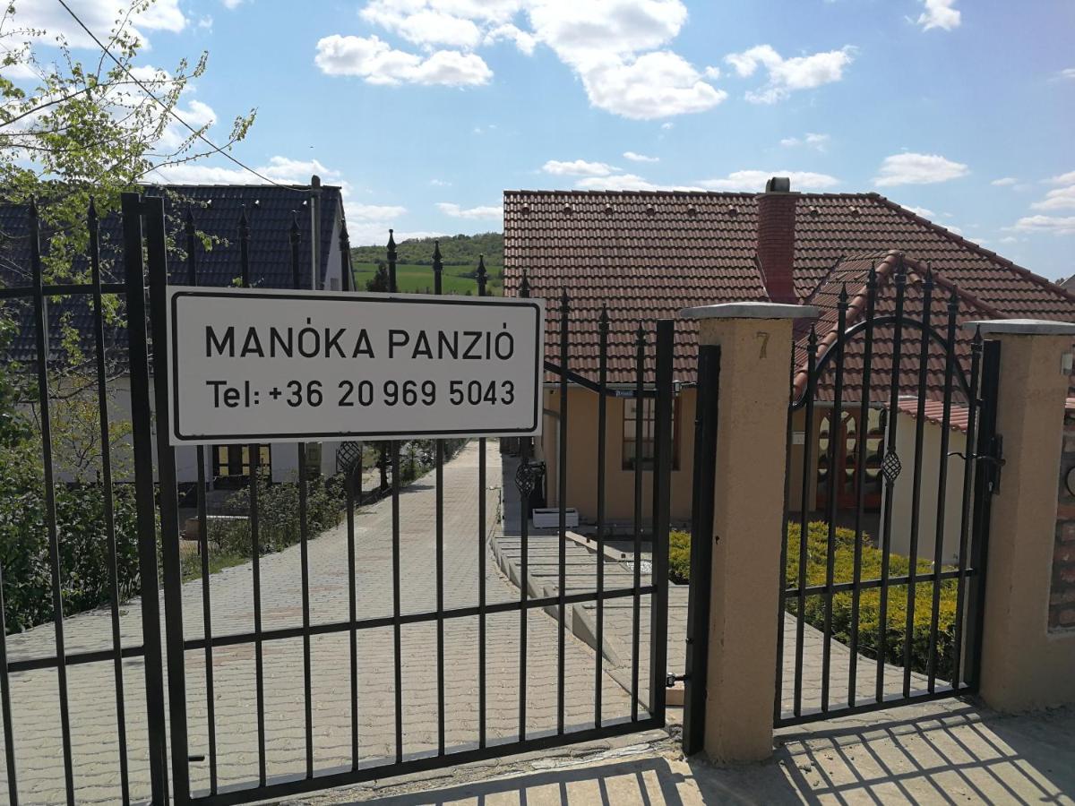 Manoka Guest House Mogyoród Extérieur photo